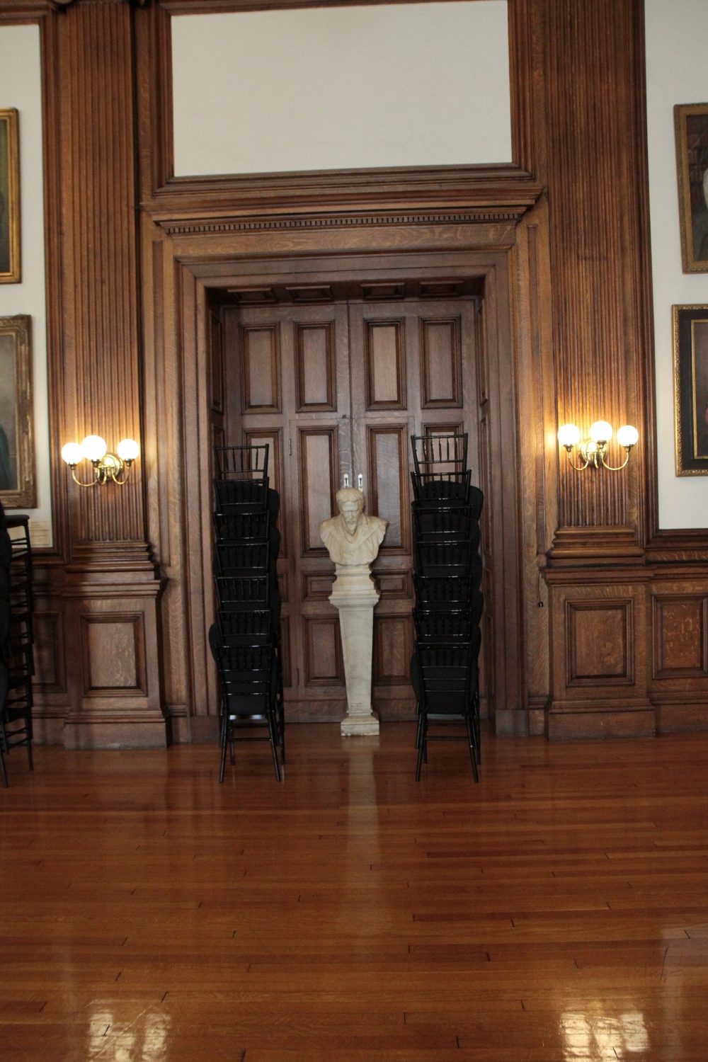 Silas Weir Mitchell's bust, College of Physicians of Philadelphia - 01.jpg